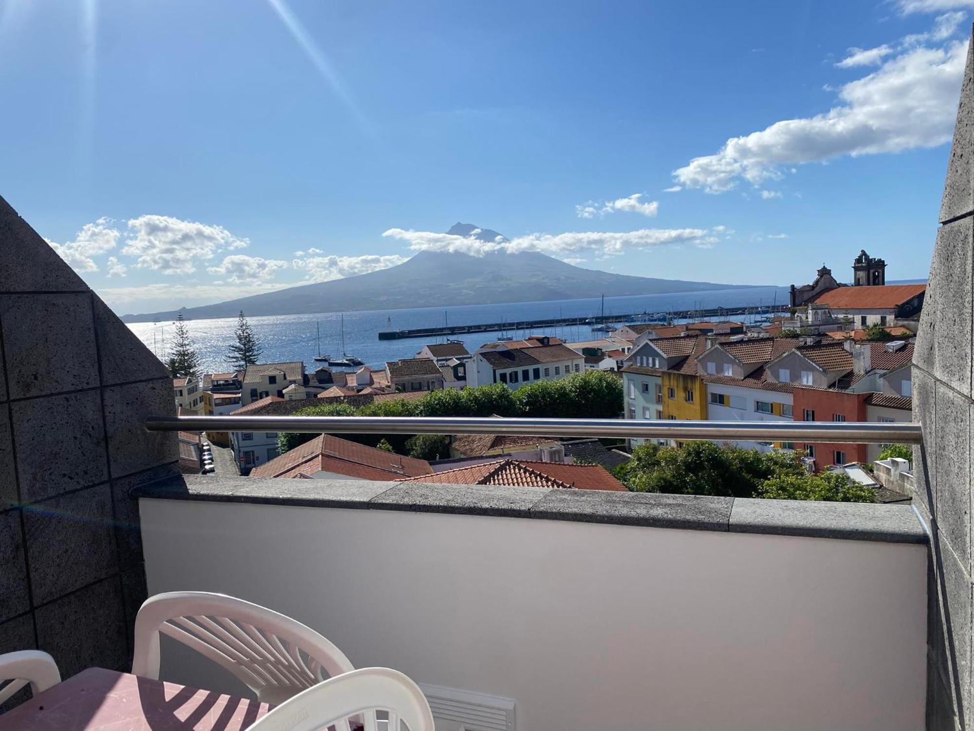 Apartamentos Turisticos Verdemar Horta  Eksteriør bilde