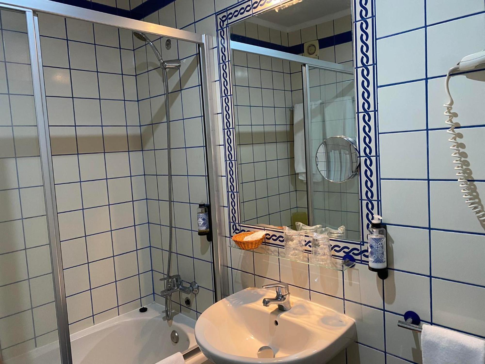 Apartamentos Turisticos Verdemar Horta  Eksteriør bilde